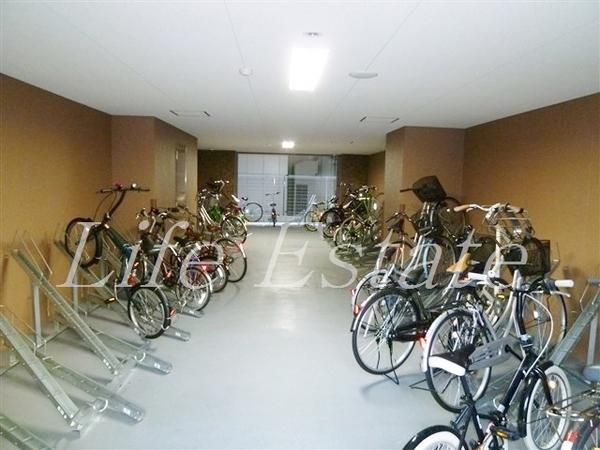 プレサンス心斎橋ラヴィ
