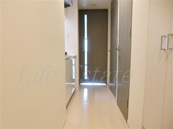 S-RESIDENCE谷町五丁目(玄関)