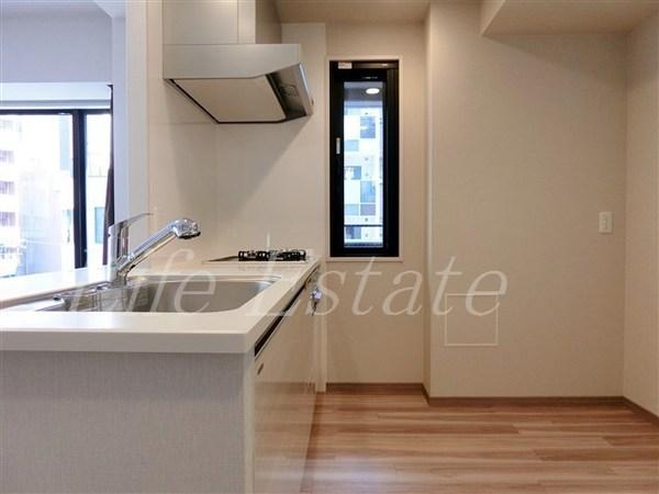 プレサンスレジェンド堺筋本町タワー(キッチン)