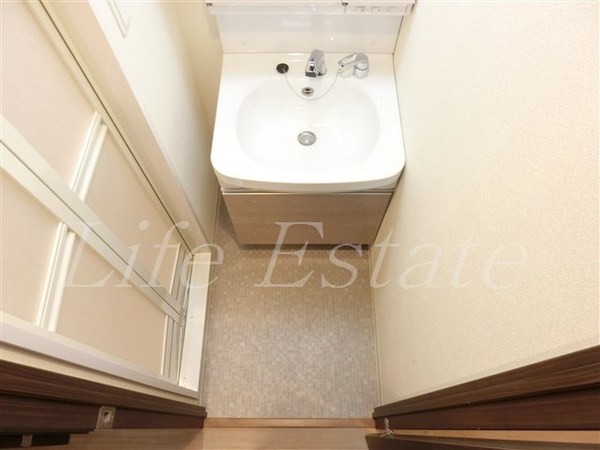 プレサンス本町エクストラ(洗面台・洗面所)