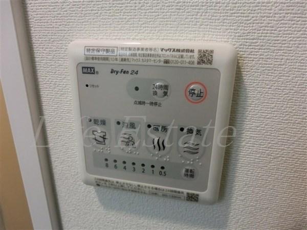 ファーストフィオーレ本町イースト