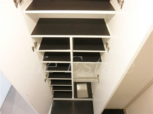 谷四城福ビル