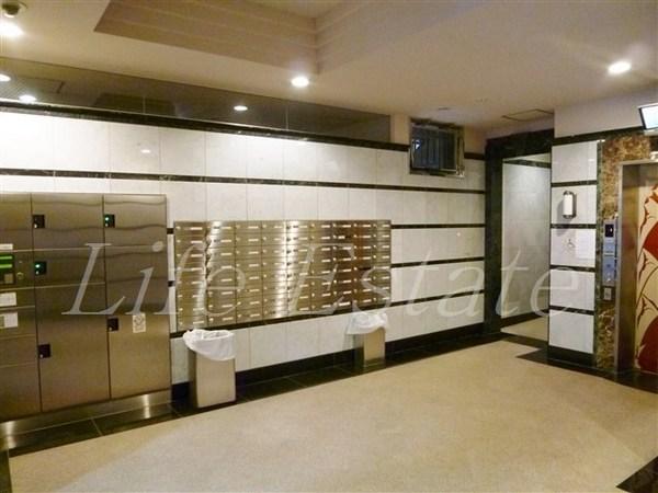 大阪市中央区南久宝寺町１丁目のマンション