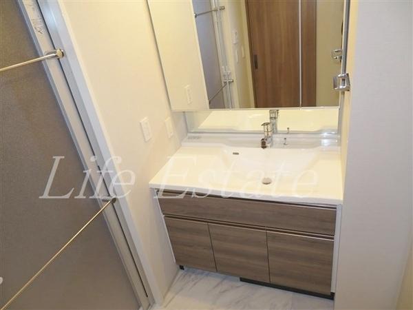 ローレルタワー御堂筋本町