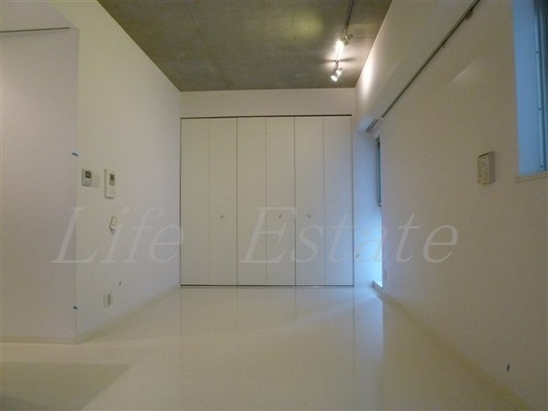 ルクレ堺筋本町レジデンス(寝室)