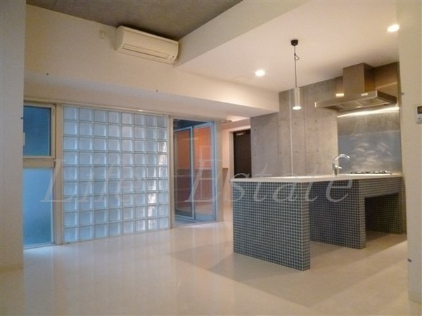 ルクレ堺筋本町レジデンス(洋室)