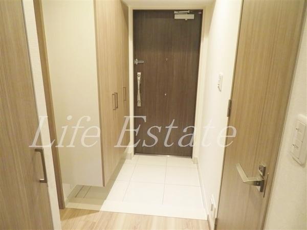 プレサンスロジェ堺筋本町(玄関)