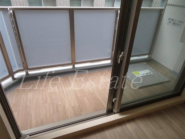 プレサンスロジェ堺筋本町(バルコニー)