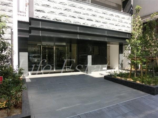プレサンスロジェ堺筋本町(エントランス)