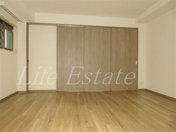 プレサンスロジェ堺筋本町(リビング)