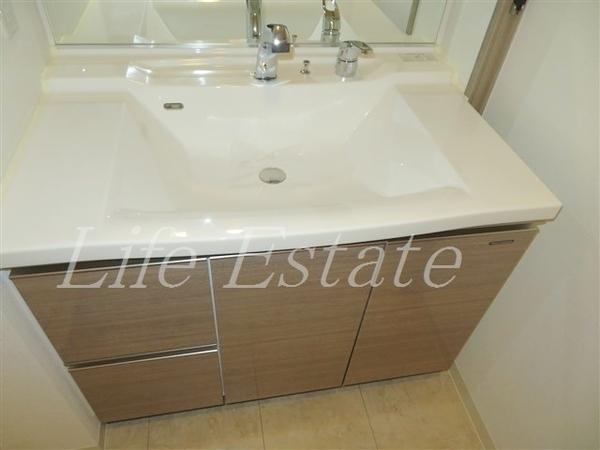 プレサンスロジェ堺筋本町(洗面台・洗面所)