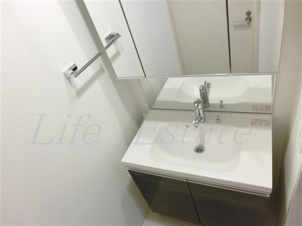 コンフォリア心斎橋EAST