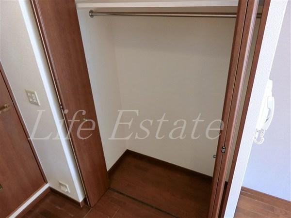 大阪市中央区南船場2丁目のマンション(収納)