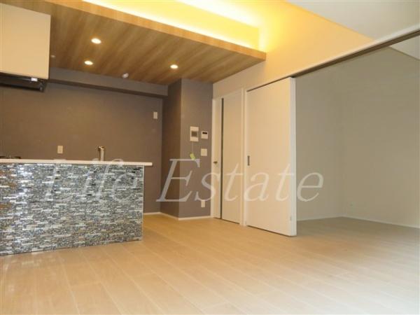 BRAVE常盤町Ⅱ(リビング)