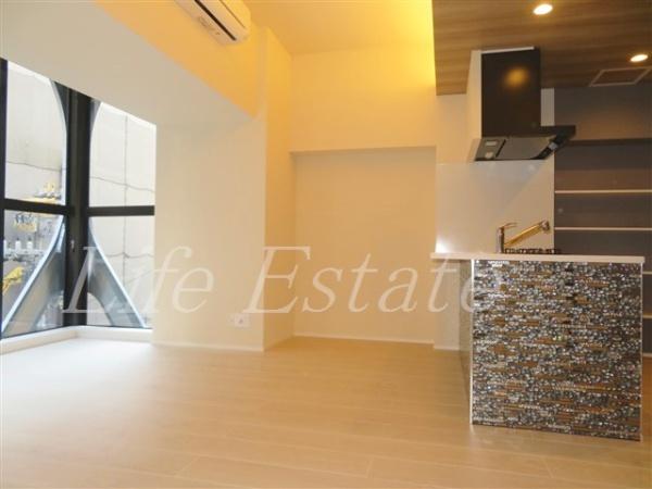 BRAVE常盤町Ⅱ(リビング)