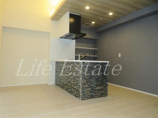 BRAVE常盤町Ⅱ(リビング)