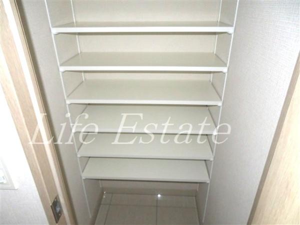 ブランズ大阪松屋町(収納)