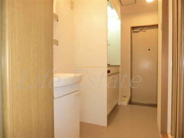 ブリストル神崎