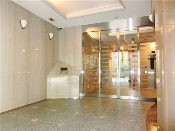 ブランクレール谷町