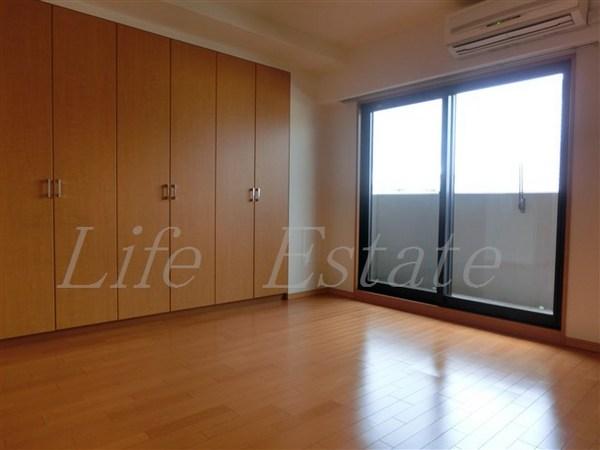 リーガル北心斎橋Ⅱ(寝室)