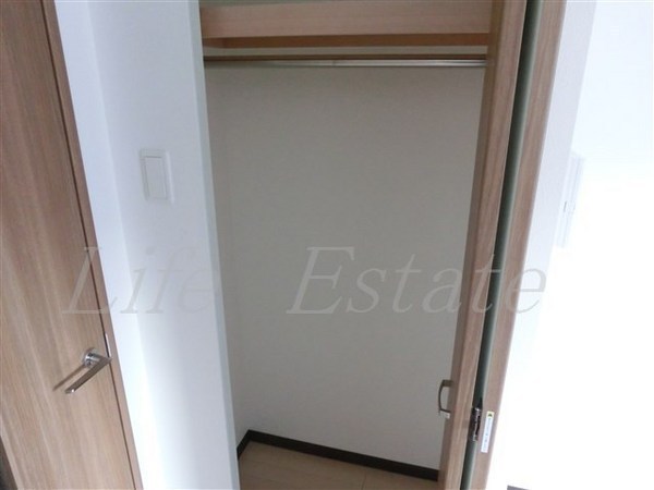 フォーチュン心斎橋EAST(収納)