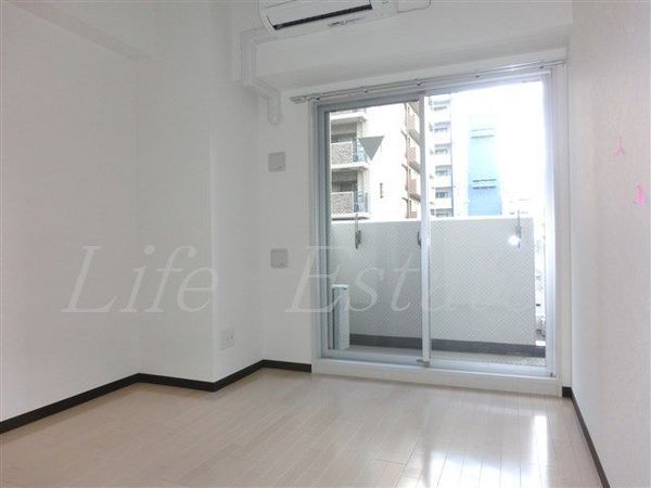 フォーチュン心斎橋EAST(寝室)