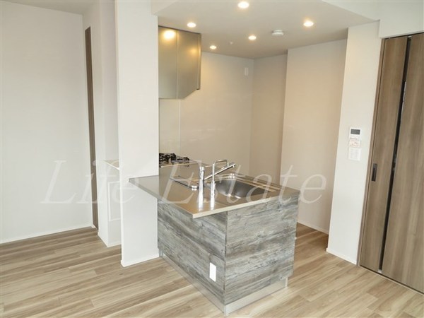 ローレルタワー御堂筋本町(キッチン)