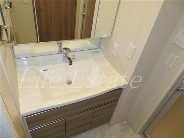 ローレルタワー御堂筋本町(洗面台・洗面所)