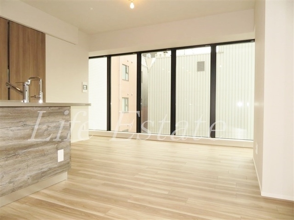 ローレルタワー御堂筋本町(リビング)