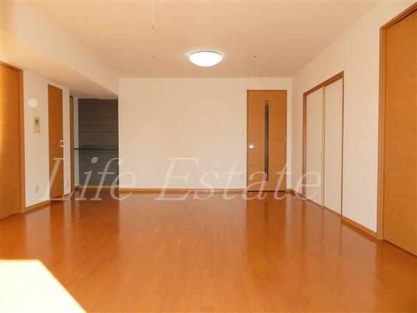 リーガル北心斎橋Ⅱ(リビング)