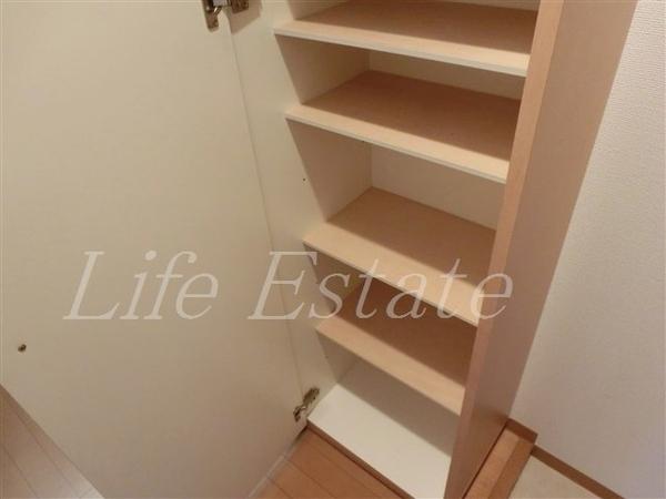 シャトーアスティナ高麗橋(収納)