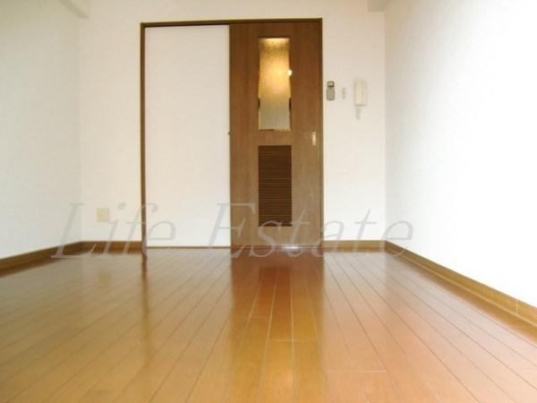 クラウンハイム夕陽丘(洋室)