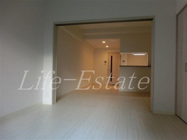 フォーリアライズ本町レクス(洋室)