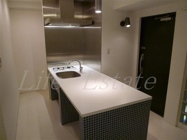 ルクレ堺筋本町レジデンス(キッチン)