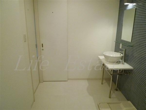 ルクレ堺筋本町レジデンス(洗面台・洗面所)