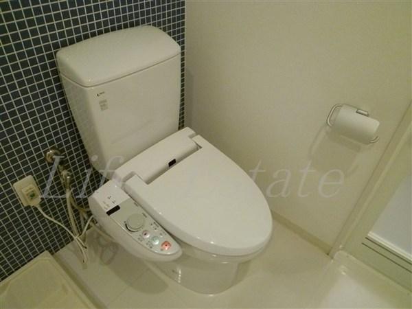 ルクレ堺筋本町レジデンス(トイレ)