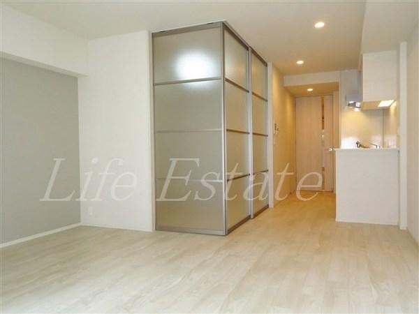 オーパスレジデンス心斎橋サウス(リビング)