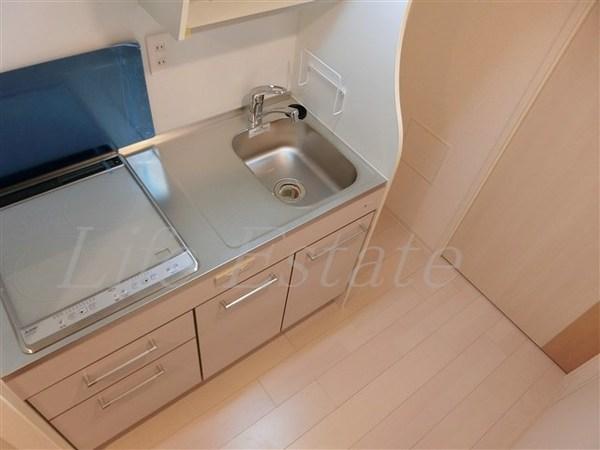 セレニテ心斎橋グランデ(キッチン)