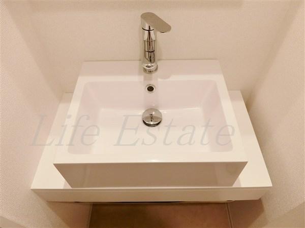 セレニテ心斎橋グランデ(洗面台・洗面所)