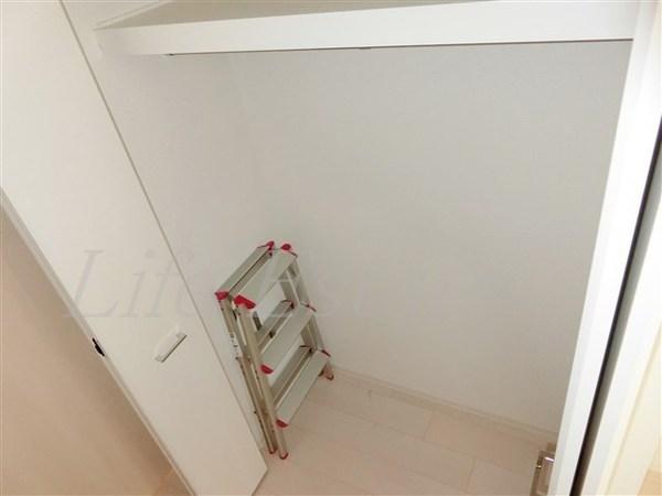 セレニテ心斎橋グランデ(収納)