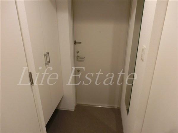 セレニテ心斎橋グランデ(玄関)