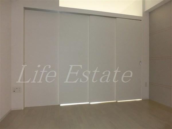 セレニテ心斎橋グランデ(リビング)