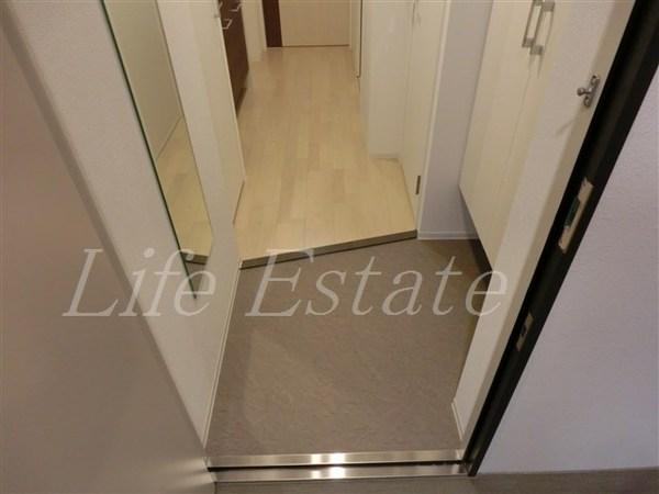 セレニテ心斎橋グランデ(玄関)