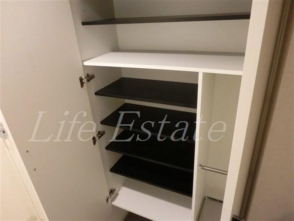 セレニテ心斎橋グランデ(収納)