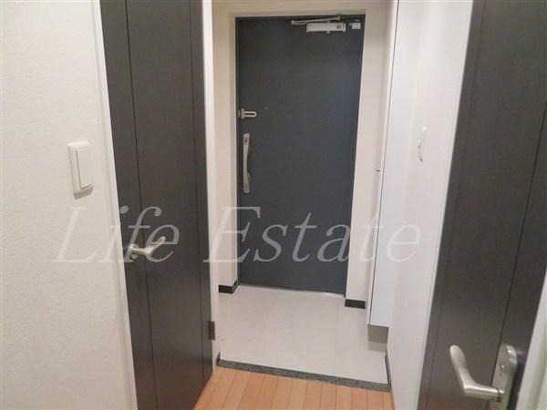 大阪市中央区備後町１丁目のマンション