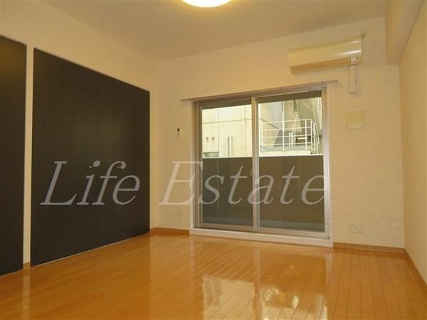 大阪市中央区備後町１丁目のマンション