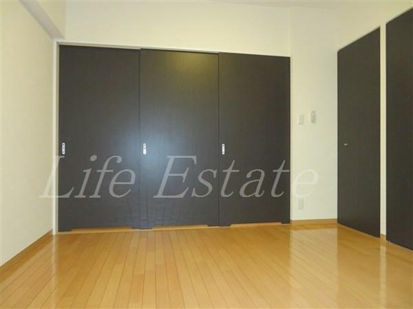 大阪市中央区備後町１丁目のマンション