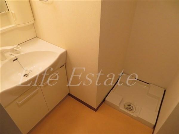 大阪市中央区備後町１丁目のマンション