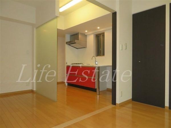 大阪市中央区備後町１丁目のマンション