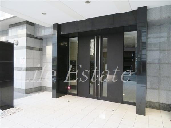 大阪市中央区備後町１丁目のマンション